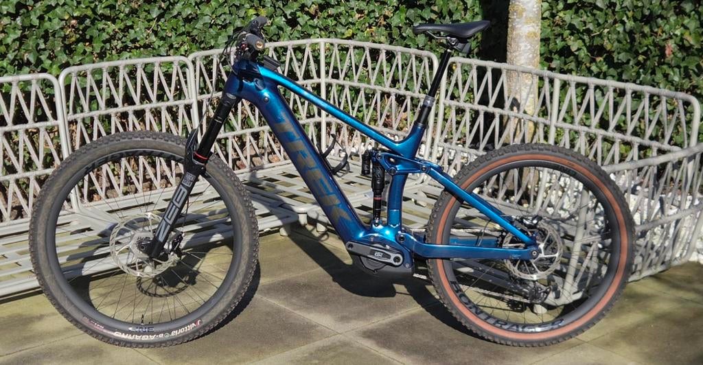 Trek Rail 9.8 2022 - E-Mountainbike - Maat L, Fietsen en Brommers, Elektrische fietsen, Zo goed als nieuw, 50 km per accu of meer
