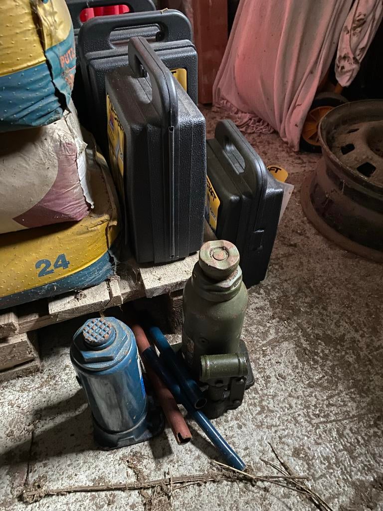 Robuuste Potkrikken - Diverse Capaciteiten, Auto diversen, Krikken, Ophalen of Verzenden, Gebruikt, Hydraulisch, Potkrik