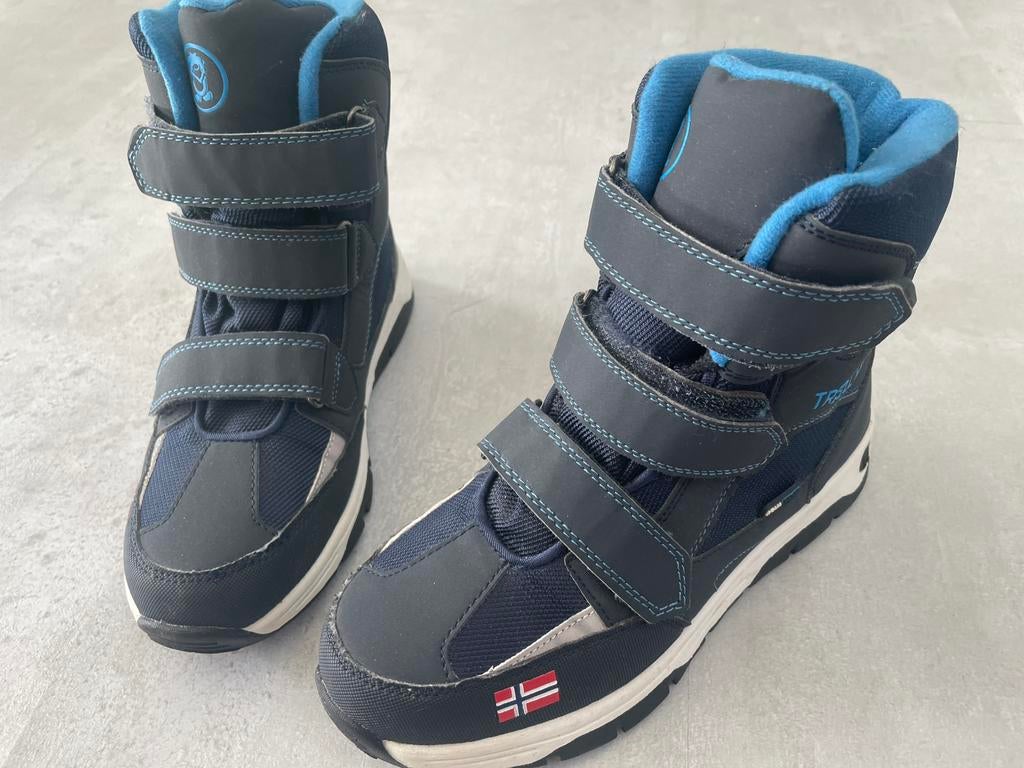 Snowboots jongens maat 37, Ophalen, Jongen, Laarzen, Zo goed als nieuw