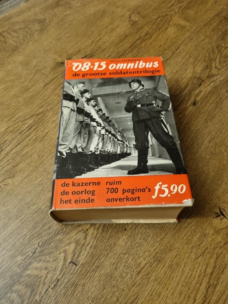 De Kazerne De Oorlog Het Einde, Boeken, Ophalen of Verzenden, Tweede Wereldoorlog, Gelezen, Hans Hellmut Kirst
