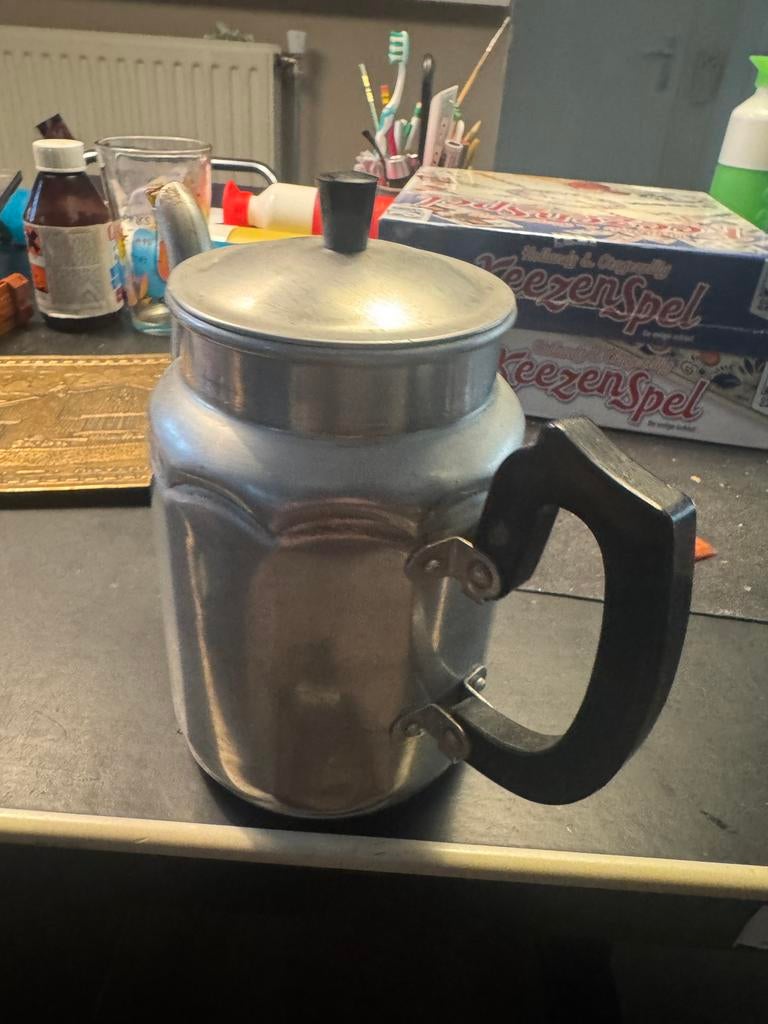 Vintage aluminium koffie/thee pot, Ophalen, Zo goed als nieuw