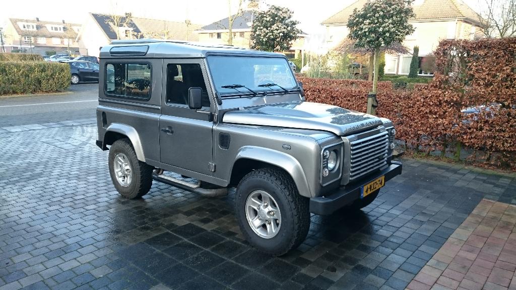 Land Rover Defender 90 Puma 2.4Tdci. Jaar okt. 2010, Auto's, Land Rover, 4 cilinders, Stoelverwarming, Leder en Stof