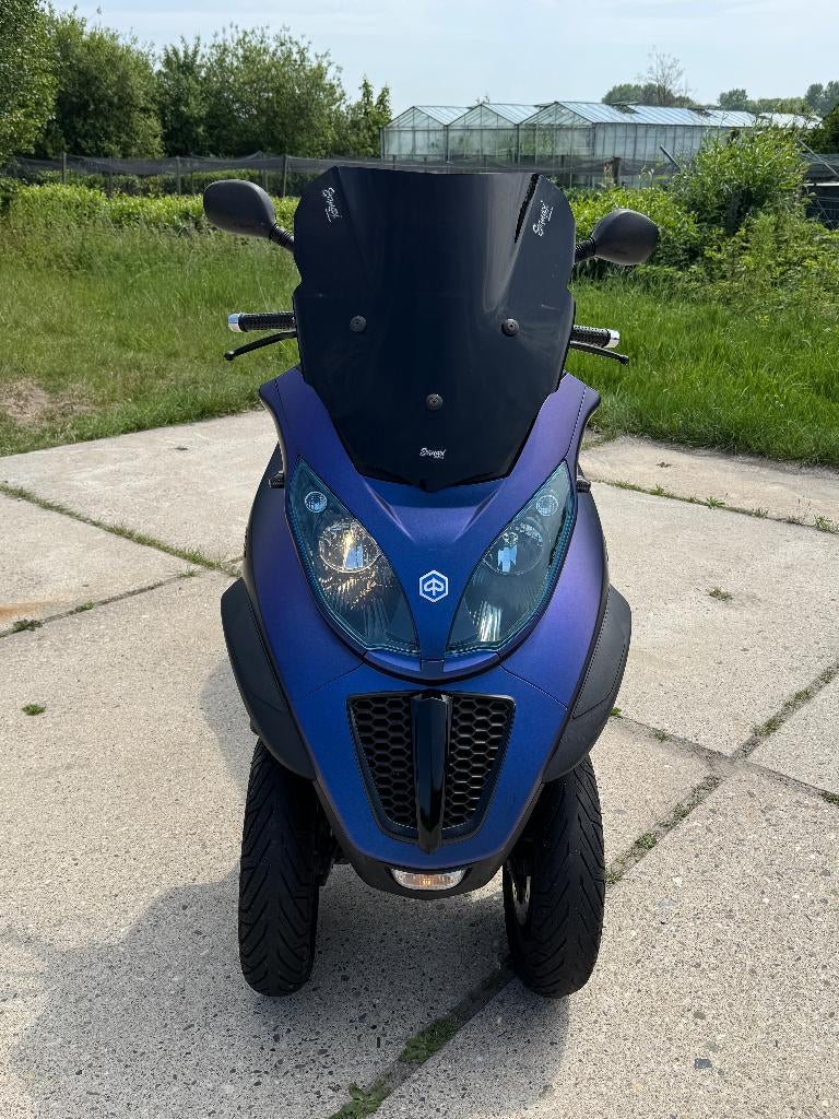 Piaggo Mp3 400ie 2e eigenaar auto rijbewijs goed onderhouden - foto 2