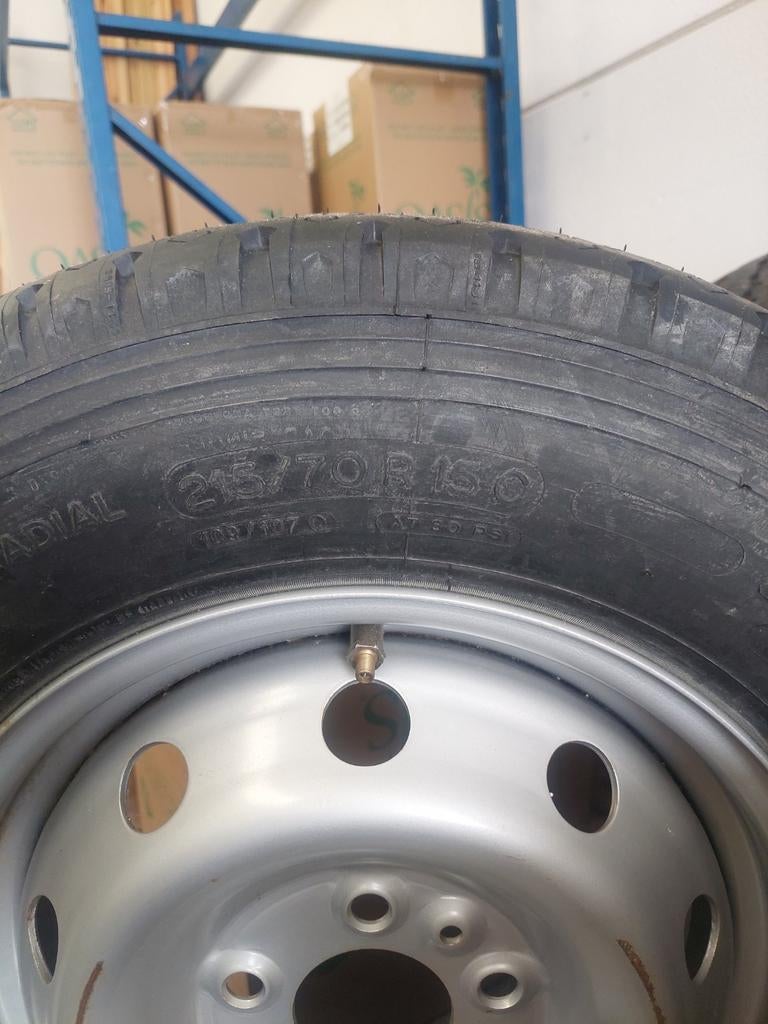 Michelin band met velg 215/70R16C, Ophalen of Verzenden