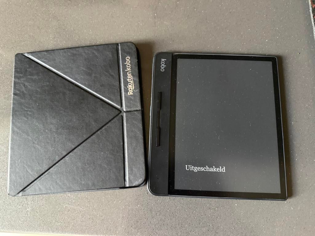 Kobo Forma eReader met originele hoes, Wi-Fi, 8 GB, 8 inch, Ophalen of Verzenden