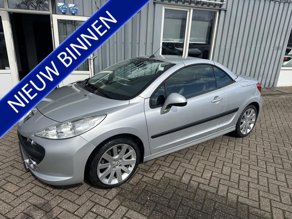 Peugeot 207 CC 1.6-16V T Féline cabrio (bj 2008), Voorwielaandrijving, Gebruikt, Zwart, 4 cilinders