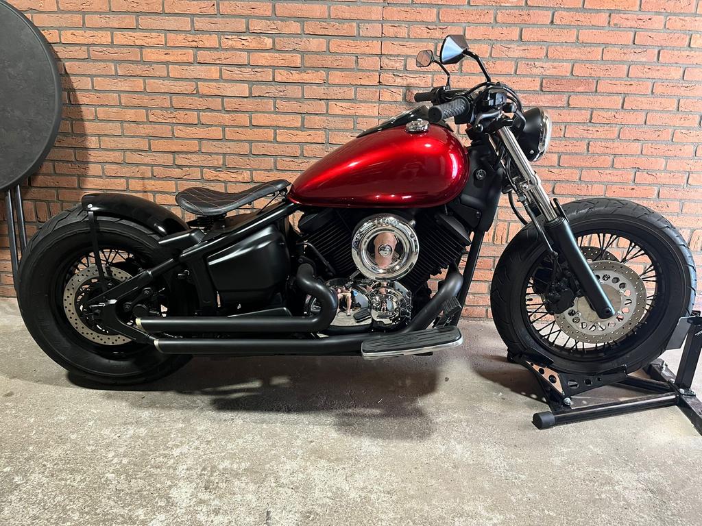 Yamaha dragster 1100 custom bobber rood/zwart, Cardan-aandrijving, 2 cilinders, Particulier, 1100 cc