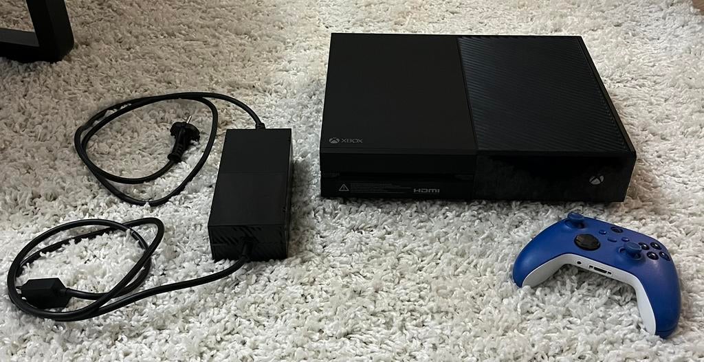 Nette Xbox One met 8 games, Ophalen of Verzenden, Zo goed als nieuw, 500 GB, Met 1 controller