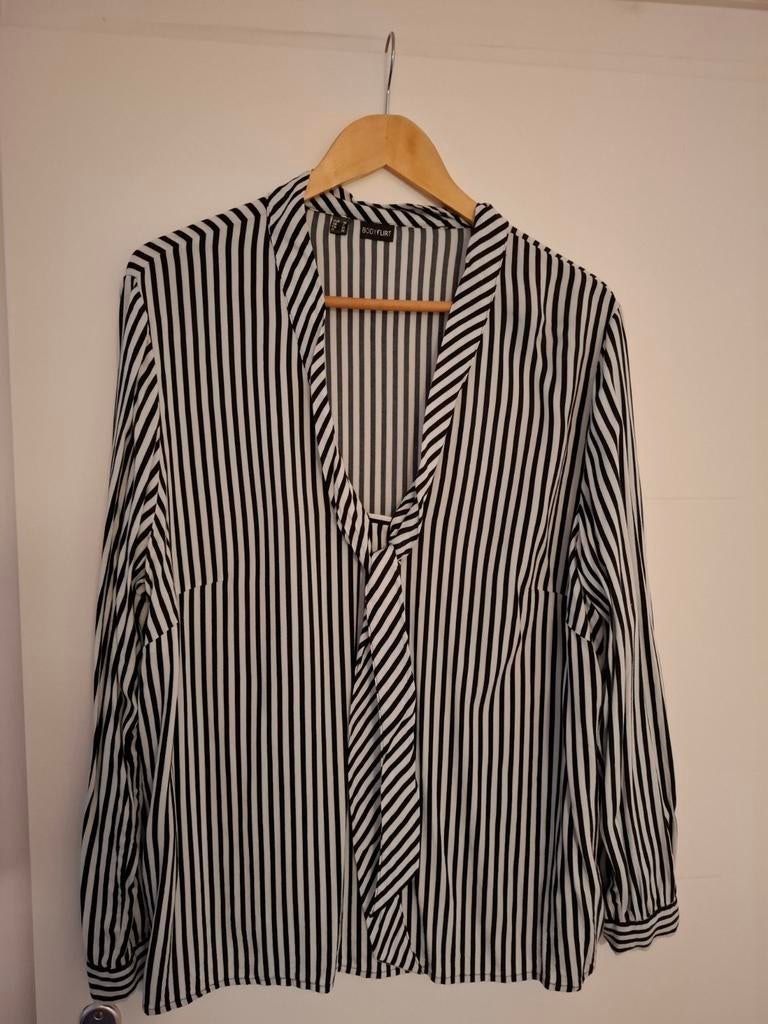 Zwart/witte damesblouse maat 48, Ophalen of Verzenden, Zo goed als nieuw, Maat 46/48 (XL) of groter, Zwart
