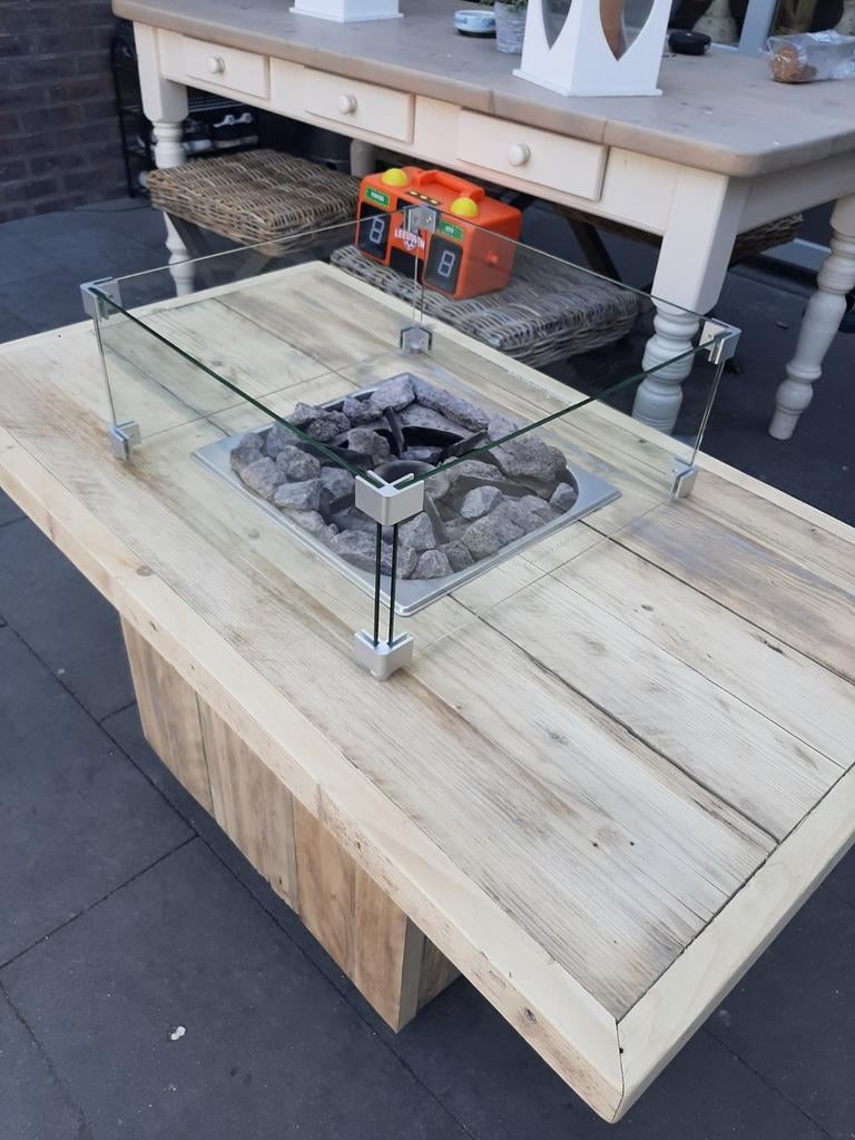 Steigerhouten Vuurtafel - Geniet van de Warmte!, Ophalen of Verzenden