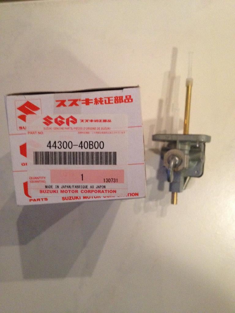 Te koop Cock Assy,fuel Benzine kraan Suzuki LT 80 Quad LT80, Motoren, Verzenden, Nieuw