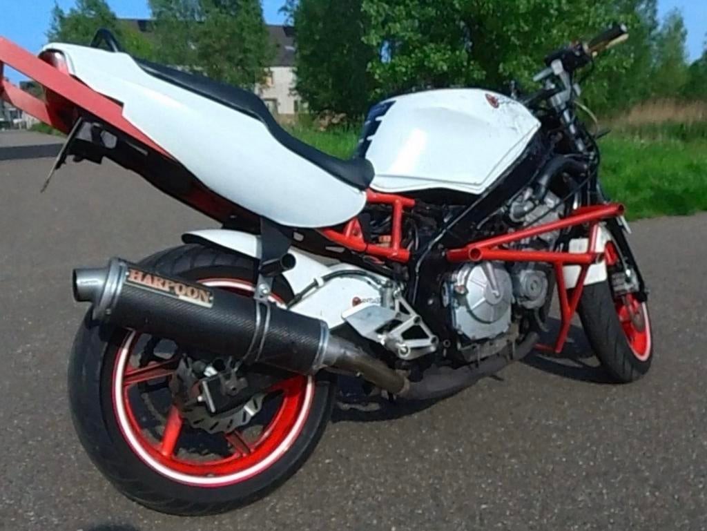 stunt stuntmotor helemaal verbouwd honda f2 cbr600, Motoren, Motoren | Honda, Particulier