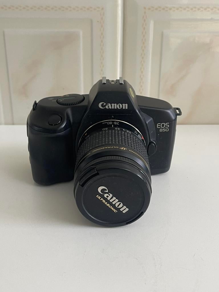 Canon EOS 850, Ophalen of Verzenden, Zo goed als nieuw, Spiegelreflex, Canon