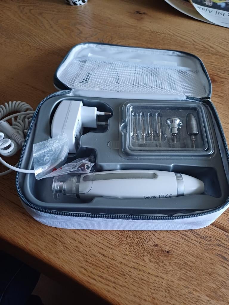 Pedicure set, Ophalen of Verzenden, Zo goed als nieuw, Hand- en Voetverzorging
