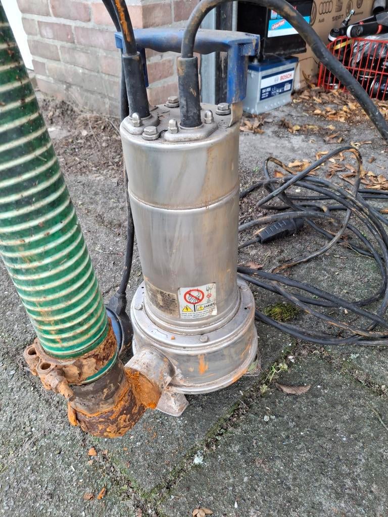 Zgan dompelpomp/vuilwaterpomp, Ophalen of Verzenden, Zo goed als nieuw, Elektrisch, Dompelpomp