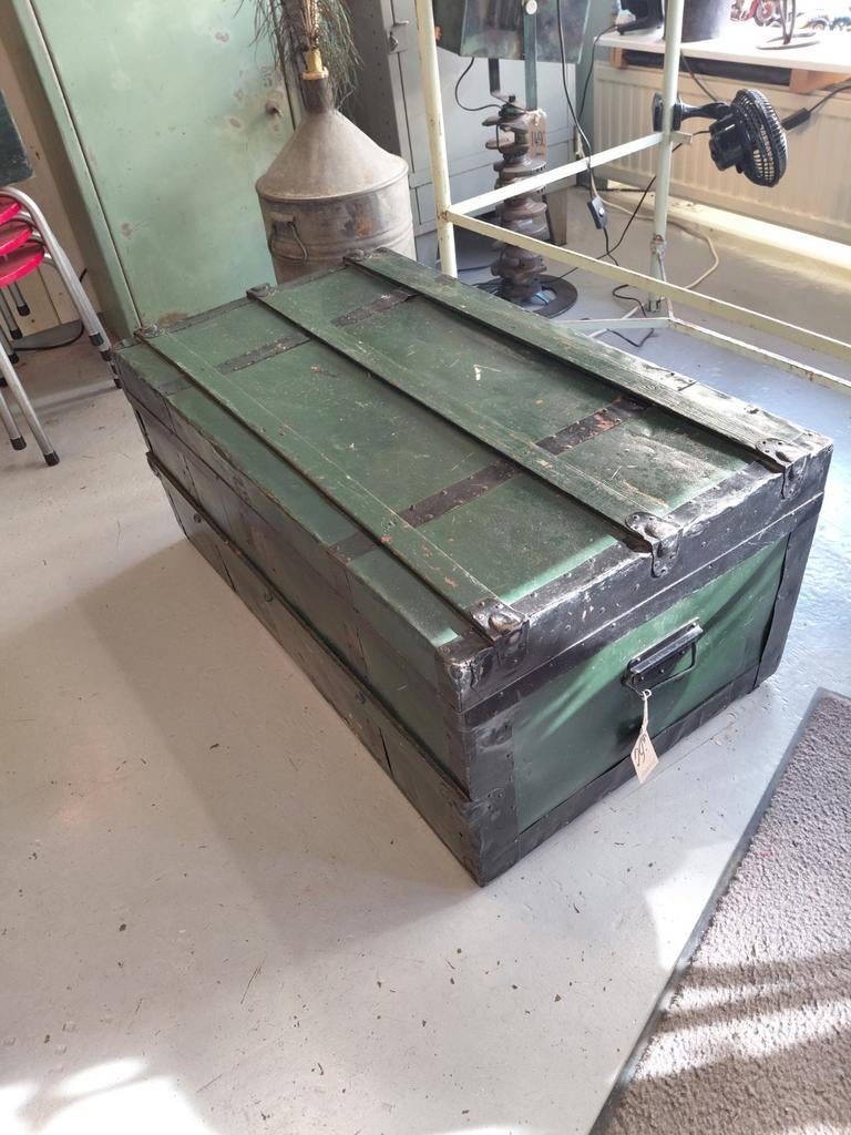 Industriële kist - vintage speelgoedkist - salontafel, Antiek en Kunst, Ophalen