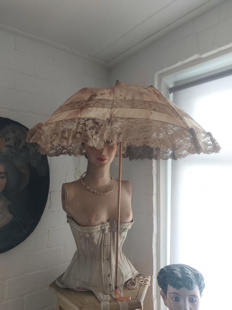 Antiek dames parasol , crème, zijde en kant, Ophalen of Verzenden, Dames