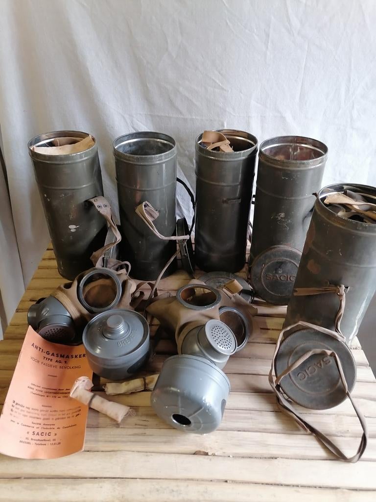Diverse volks gasmaskers ww2, Verzamelen, Militaria | Tweede Wereldoorlog, Ophalen of Verzenden, Overige soorten, Overige gebieden