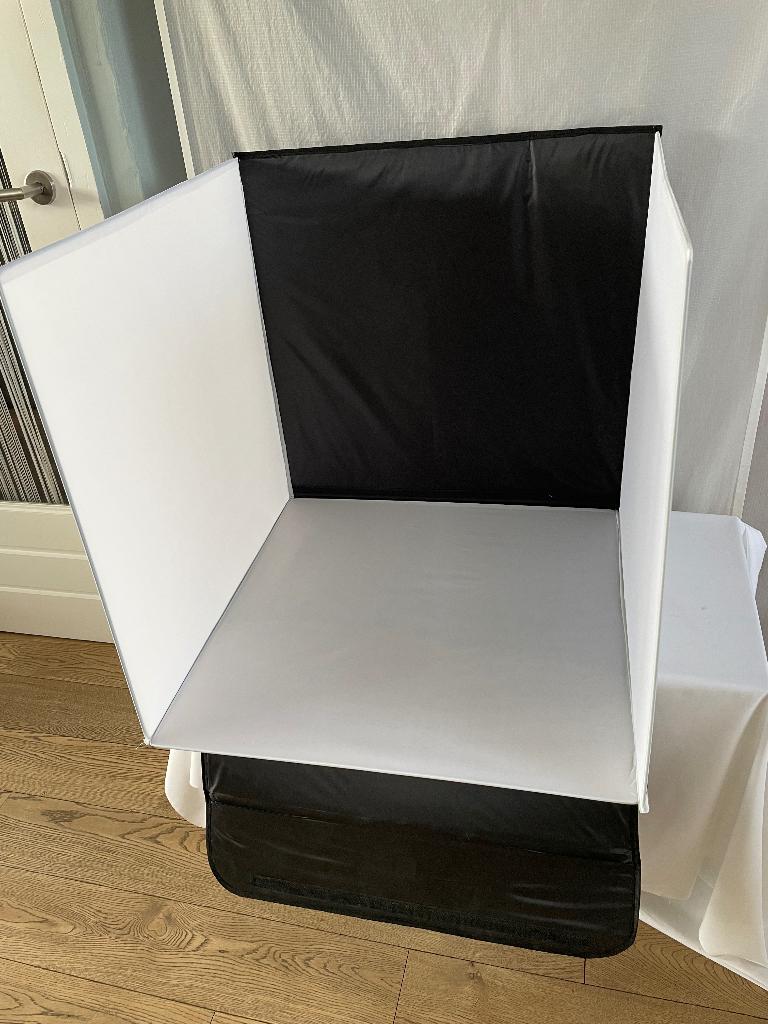 Uitvouwbare lichtbox voor fotografie – 62 x 62 cm, Ophalen, Zo goed als nieuw, Achtergrond