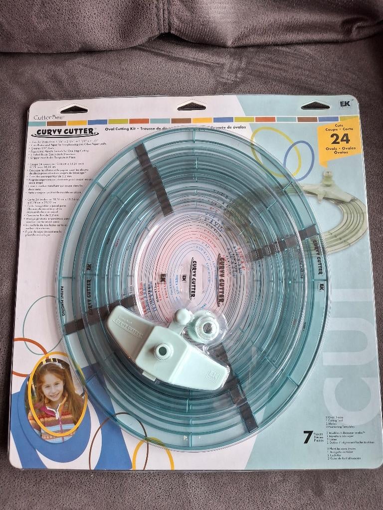 Curvy Cutter, oval cutter Cutter Bee EK, Ophalen, Zo goed als nieuw