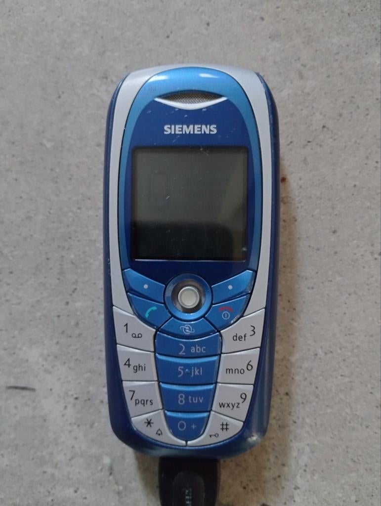 Siemens C65 mobiele telefoon met oplader, Telecommunicatie, Mobiele telefoons | Siemens, Ophalen of Verzenden