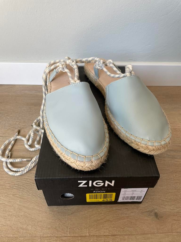 Lichtblauwe instappers / espadrilles - Zign, Kleding | Dames, Schoenen, Blauw, Instappers, Ophalen of Verzenden, Zo goed als nieuw