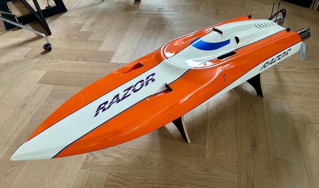 Powerboot Poweboat ac Razor met Zenoah pum 30+ motor, Overige merken, Gebruikt, Auto, Groter dan 1:32