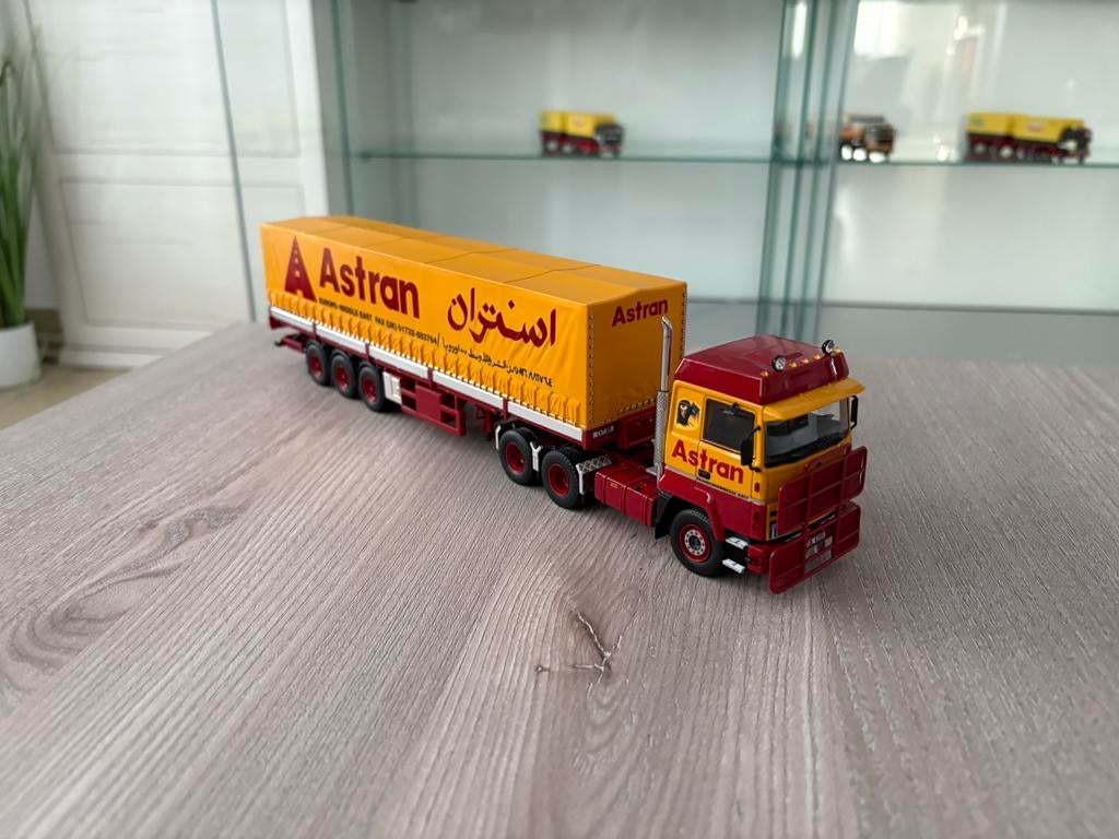 Tekno Astran, Hobby en Vrije tijd, Modelauto's | 1:50, Ophalen of Verzenden, Zo goed als nieuw, Bus of Vrachtwagen, Tekno