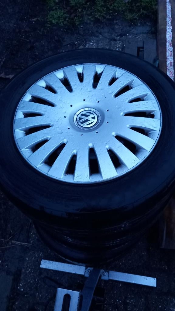 autobanden op velg, Ophalen