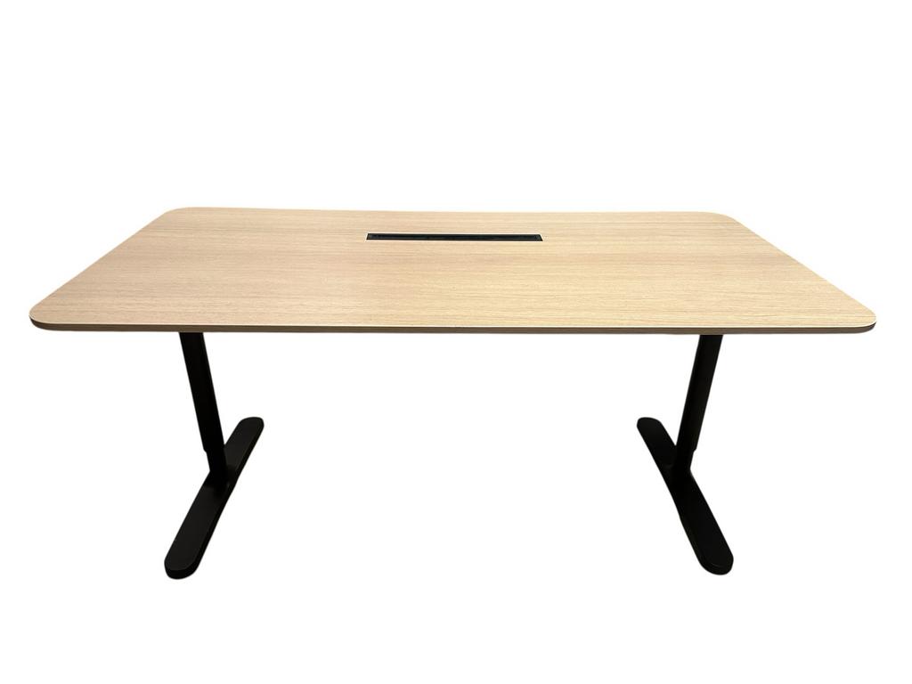 Ikea bureau 160x80cm, Huis en Inrichting, Ophalen, In hoogte verstelbaar, Zo goed als nieuw