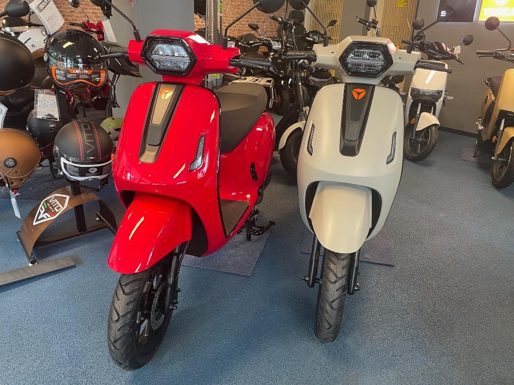 Yadea Owin: Stijlvol, slim en 100% elektrisch, Ophalen, Nieuw, Elektrisch