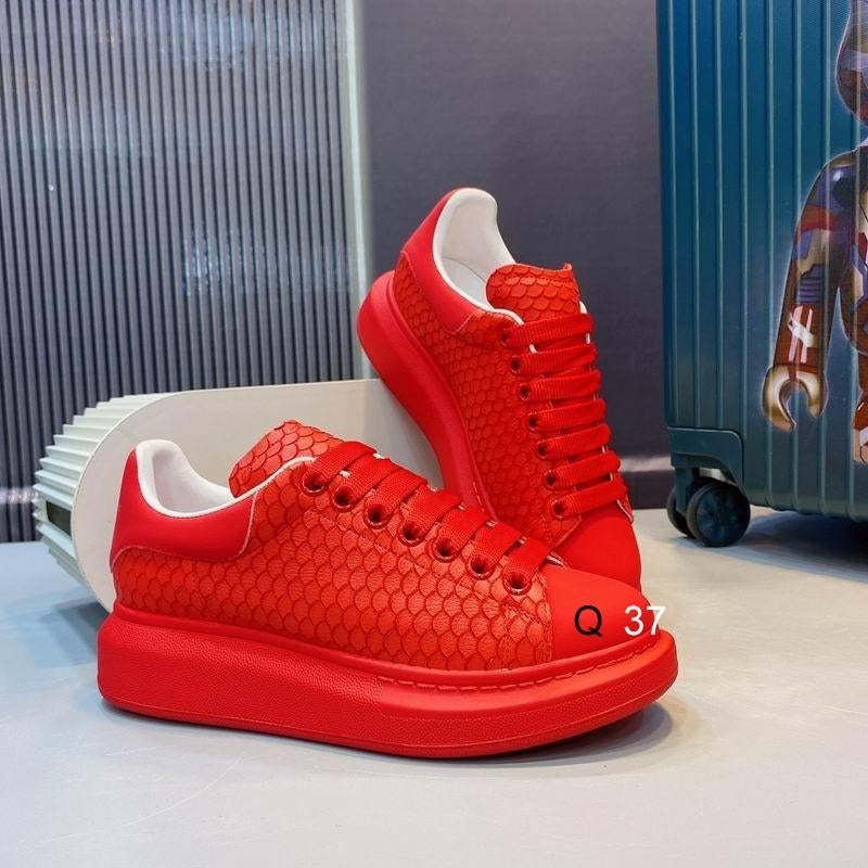 Alexander McQueen maat 35-45, Nieuw, Ophalen of Verzenden, Sneakers of Gympen, Alexander McQueen