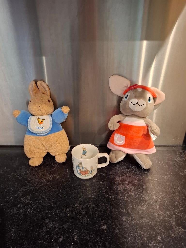 Peter rabbit set mok en 2 knuffels konijn, Ophalen of Verzenden, Zo goed als nieuw, Konijn