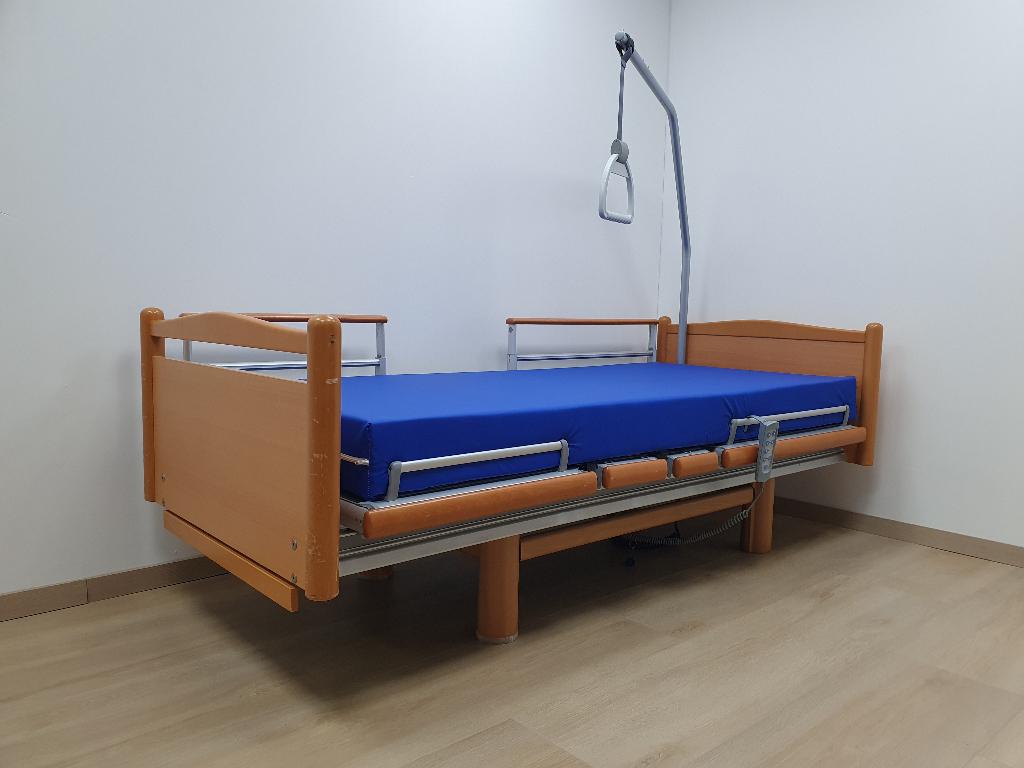 verpleeg bed - hoog laag bed - zorgbed - senioren Volker bed, Volker, Verzenden, Zo goed als nieuw, Info@thuiszorgbedvoordeel.nl