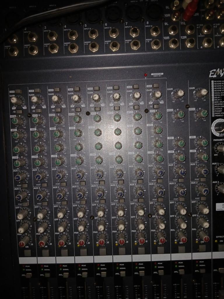 Komplete PA Yamaha 12 kanaals powermixer en boxen, Ophalen, Zo goed als nieuw