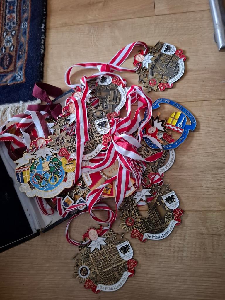 Ongeveer 10 duistse carnavals carnaval medailles Duitsland, Ophalen, Carnaval