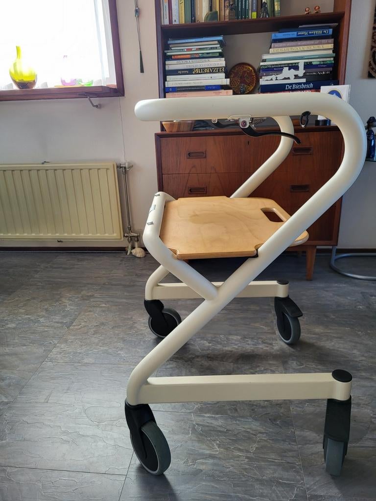 Saljol Page rollator en trippelstoel roomwit 52 cm, Ophalen of Verzenden, Zo goed als nieuw