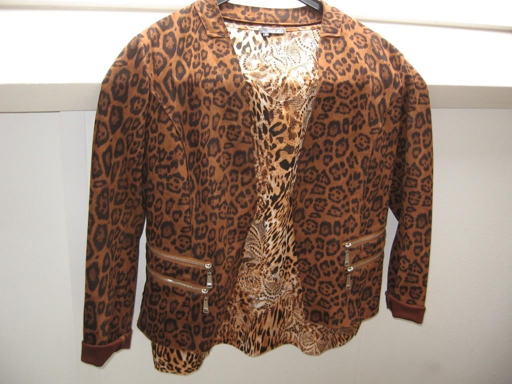 D. jasje + blouse HF Woman + Norah blouse  samen XXL €17,50, Kleding | Dames, Grote Maten, Ophalen of Verzenden, Nieuw, Bruin