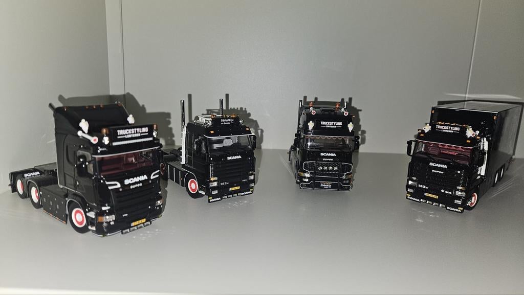 Complete set WSI Truckstyling Lunteren, Hobby en Vrije tijd, Modelauto's | 1:50, Ophalen of Verzenden, Zo goed als nieuw, Bus of Vrachtwagen