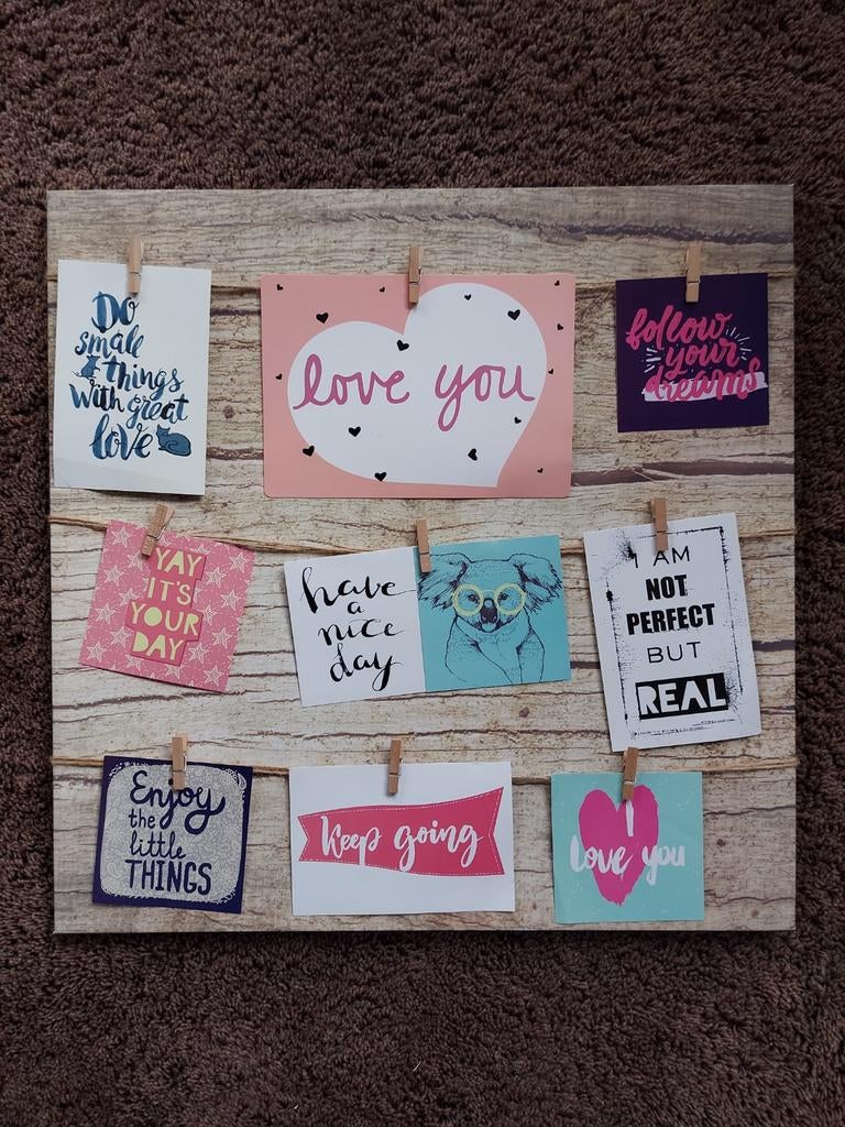 Wandbord/Canvas + knijpers & kaarten -50 x 50 cm-Hout look, Ophalen, Zo goed als nieuw