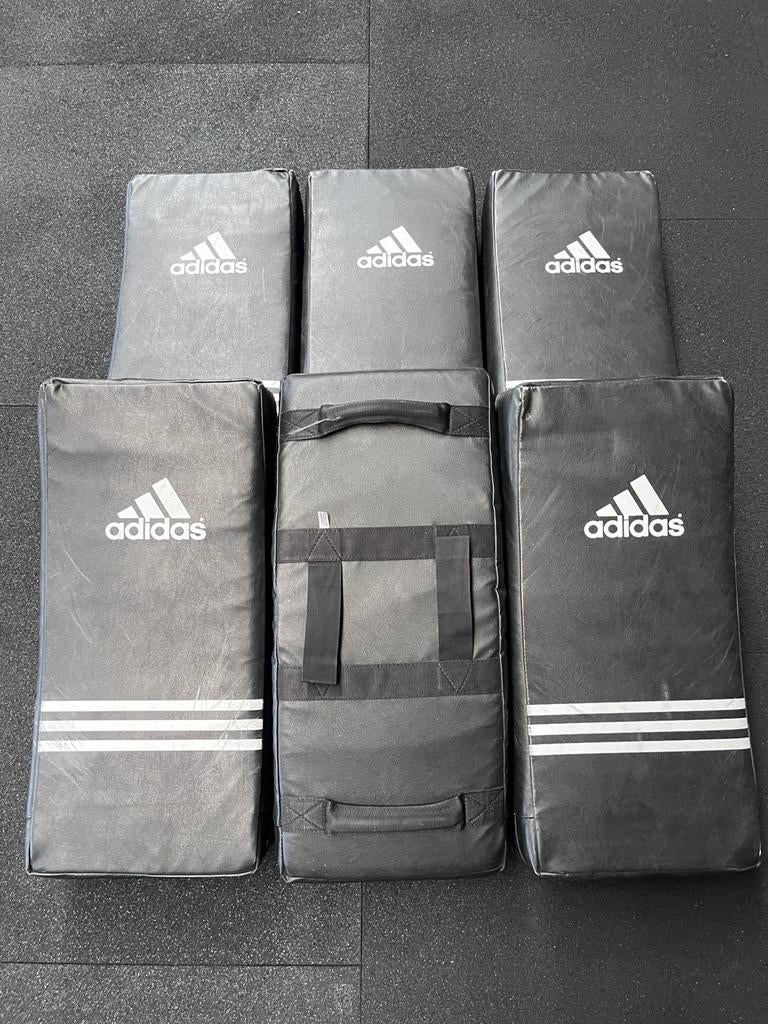 Stootkussens Adidas, Sport en Fitness, Ophalen, Zo goed als nieuw