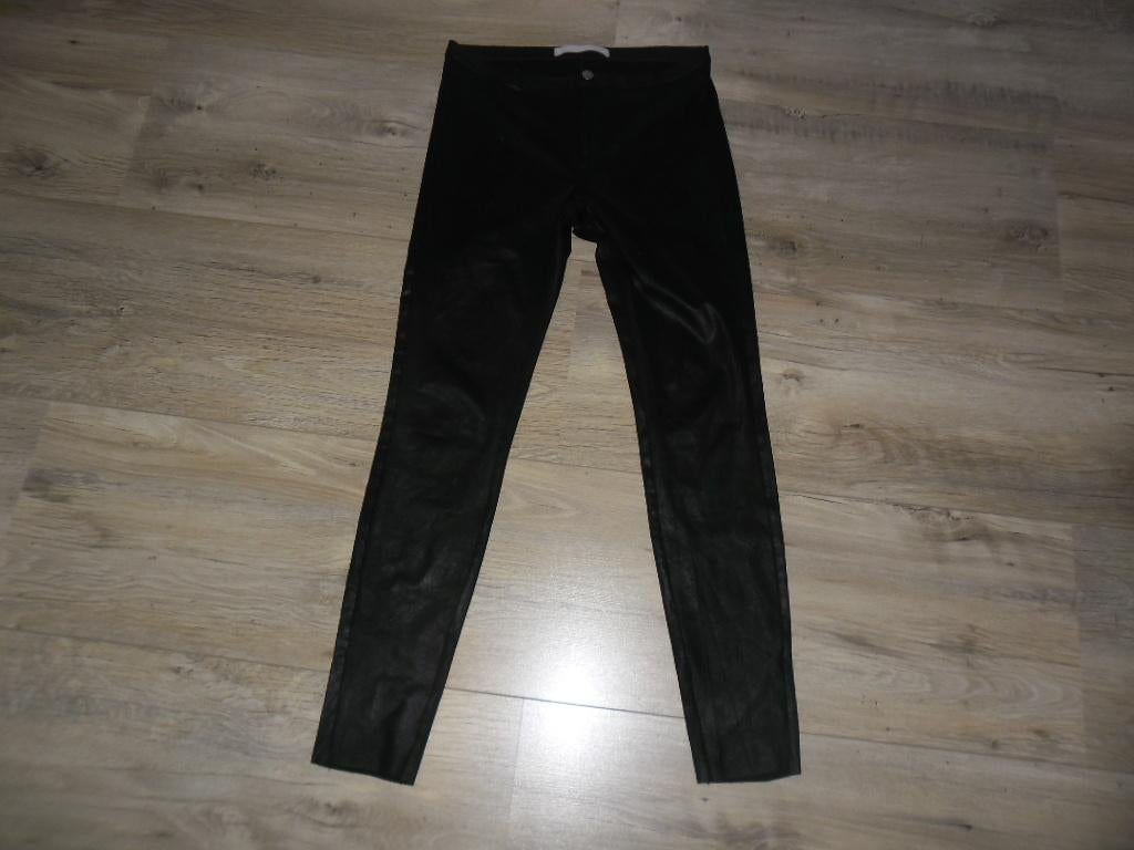 Yaya Women Zwarte Broek Met Coating Maat M, Maat 38/40 (M), Zwart, Ophalen of Verzenden, Zo goed als nieuw