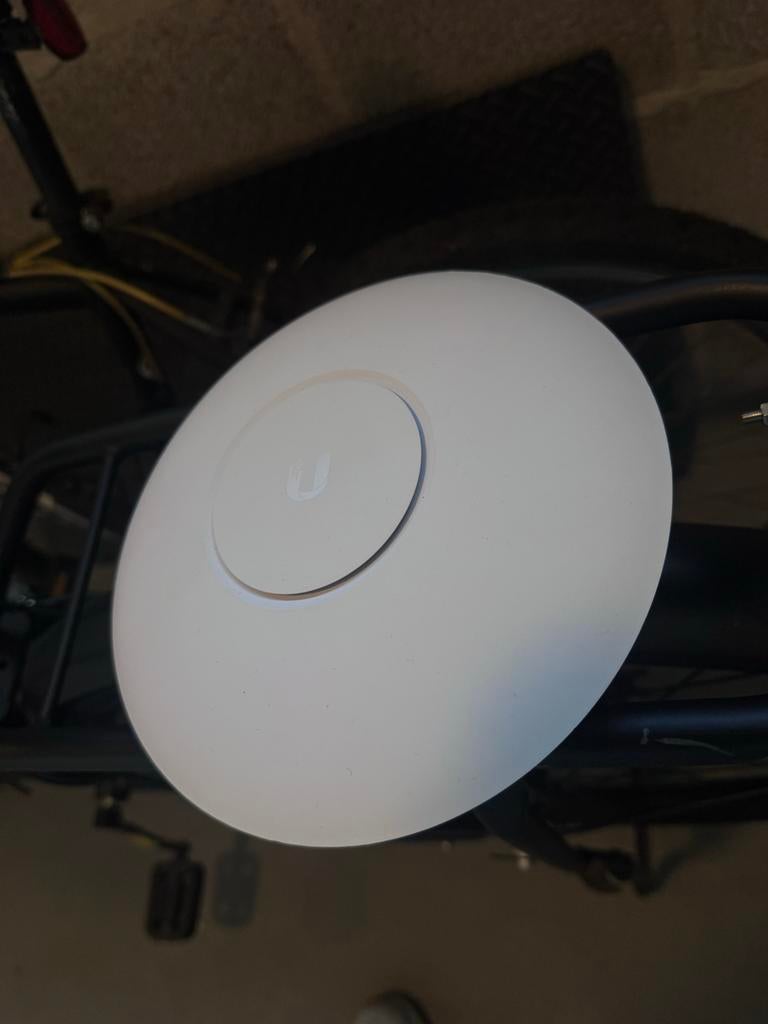 Ubiquiti UniFi AP AC Pro accesspoint, Computers en Software, Accesspoints, Ophalen, Zo goed als nieuw