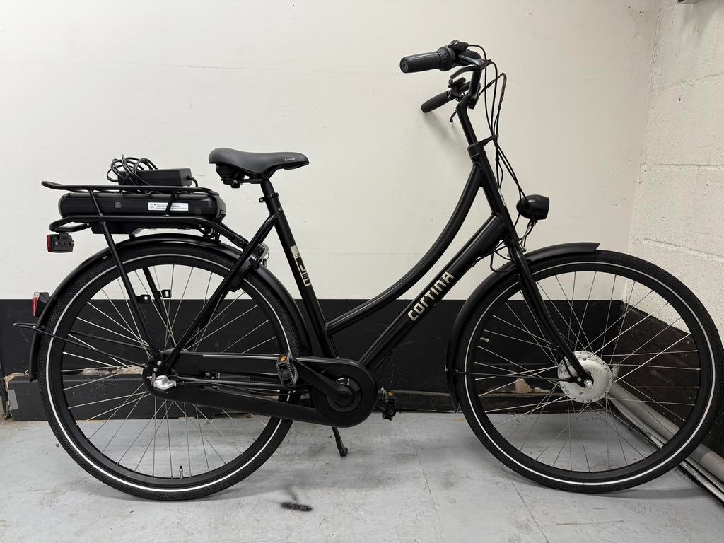 Nette Cortina u1 damesfiets 28 inch Z.g.a.n., Ophalen of Verzenden, Zo goed als nieuw, 26 inch of meer, Versnellingen