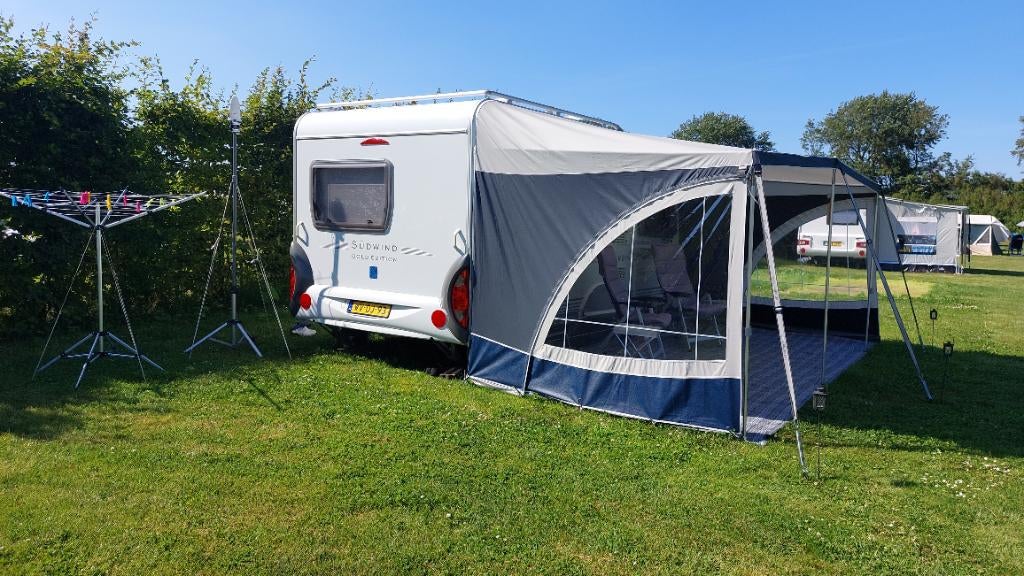 Knaus caravan Qd420 sudwind gold edition, Treinzit, 4 tot 5 meter, Knaus, Schokbreker
