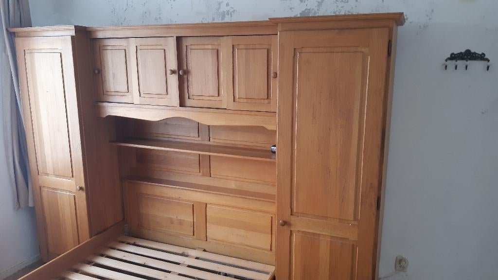 bed met ombouw alles  massief  licht eiken, Ophalen, Gebruikt, Bruin, Tweepersoons