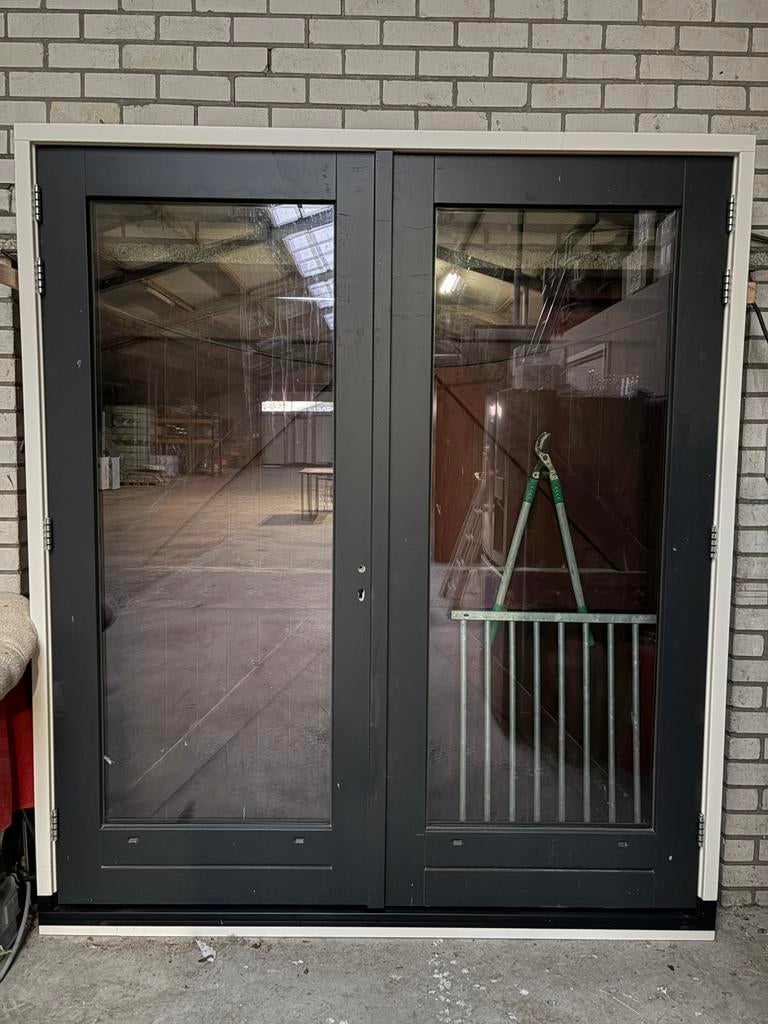Hardhouten kozijn met dubbele deuren en HR++ glas, Ophalen, Deurkozijn, Zo goed als nieuw, 150 tot 225 cm
