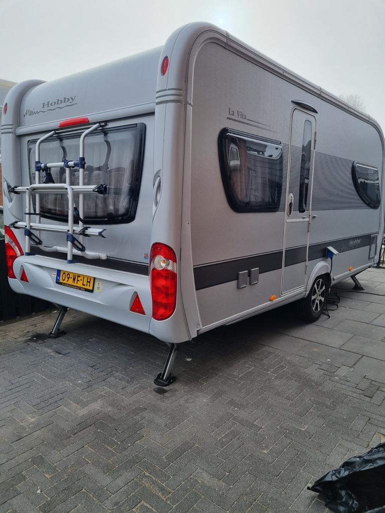Hobby 460 La Vita Veneto uit 2010 met Mover en Nieuw Matras, Caravans en Kamperen, Particulier