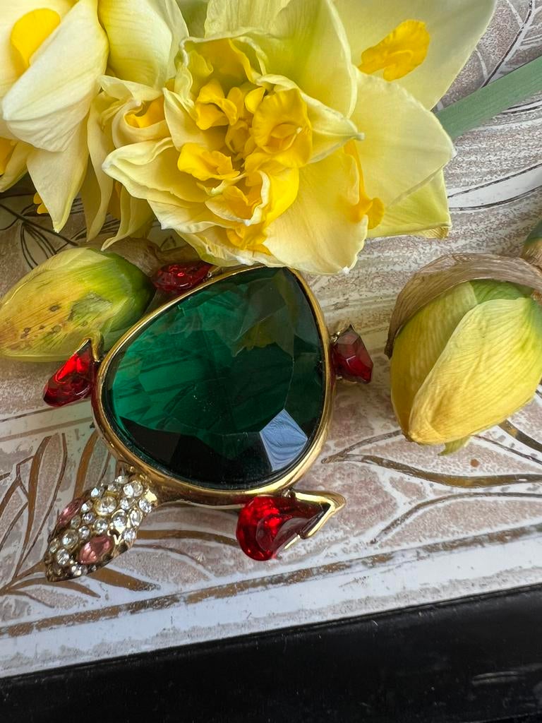 Schildpad broche met groene en rode stenen, Met kristal, Overige materialen, 4 tot 7 cm, Gebruikt