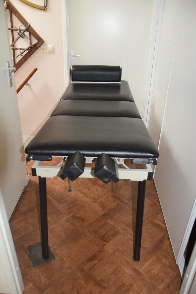 massage bank, Ophalen, Zo goed als nieuw, Massagetafel